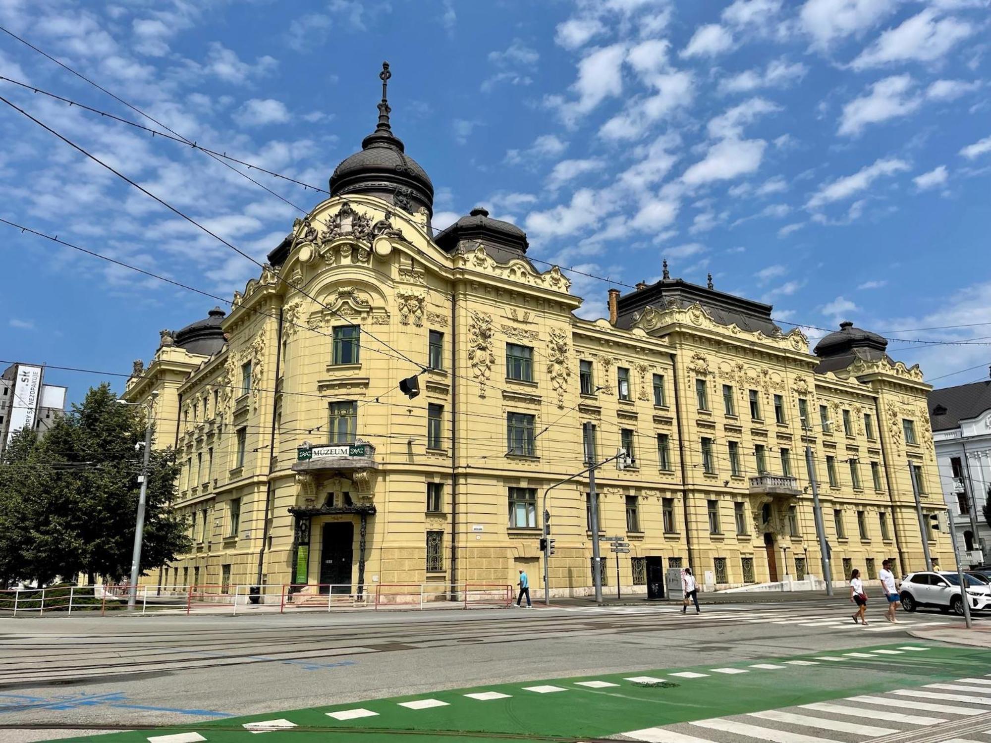 Central Apartment Stylovy Mezonet Košice Eksteriør billede